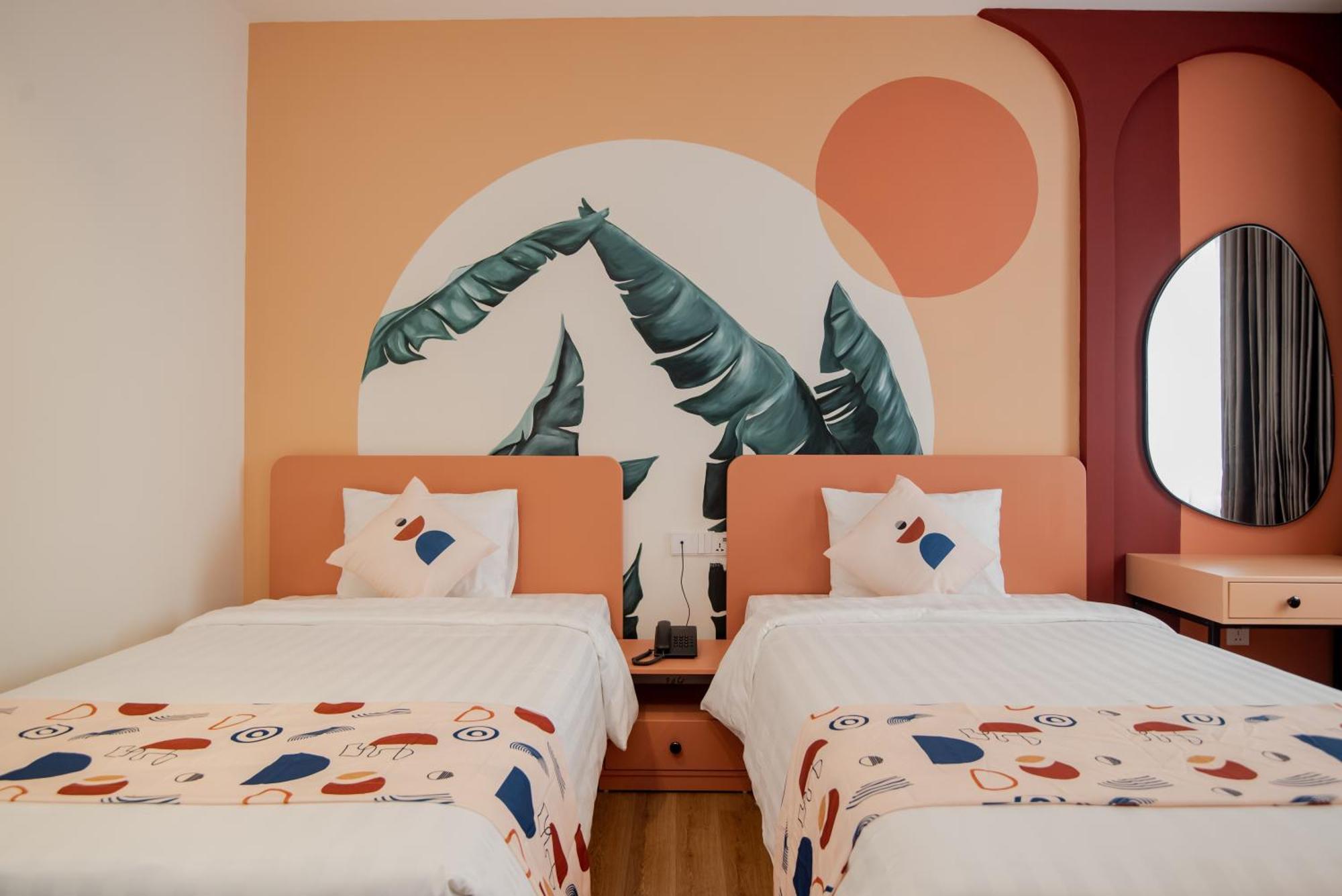 Palette Collect's Boutique Hotel Hạ Long Extérieur photo